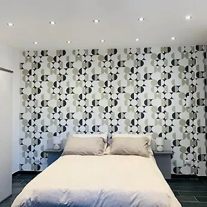 https://casa-ega-e-la-rotonda-bellissimi-monovani-nel-cuore-di-catania.sicilyhotelsitaly.net