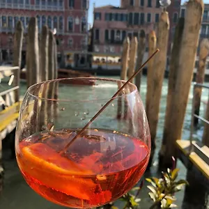 https://appartement-guidecca.hotelinveneto.com